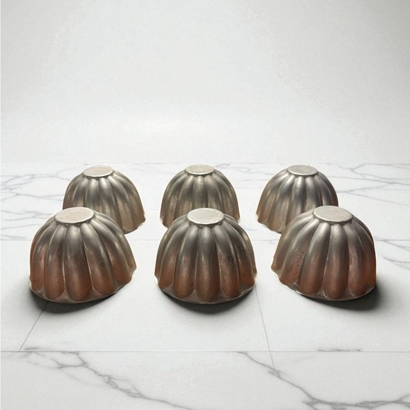 Vtg Aluminum Mini Cake Jello Molds 8-Swirl 6-Fluted Bundt Tart Retro Bakeware - Picture 3 of 5